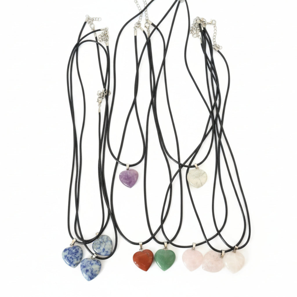 Colliers + Pendentifs cœurs en pierre précieuse