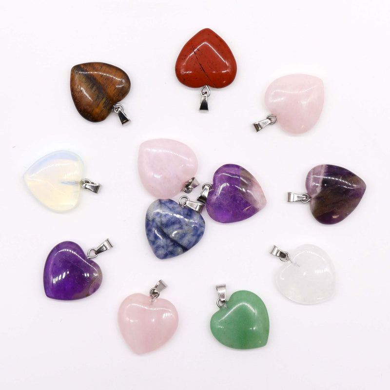 Colliers + Pendentifs cœurs en pierre précieuse
