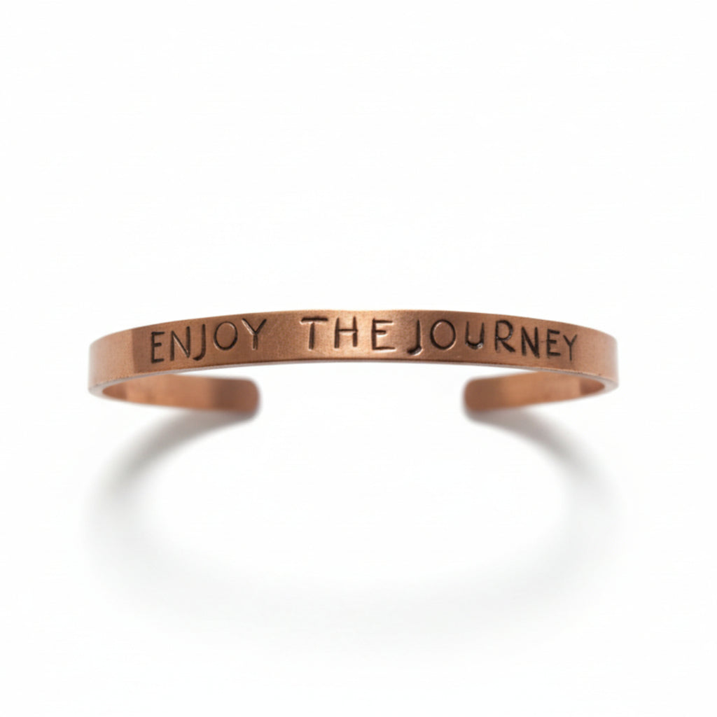 Bracelet en cuivre "enjoy the journey